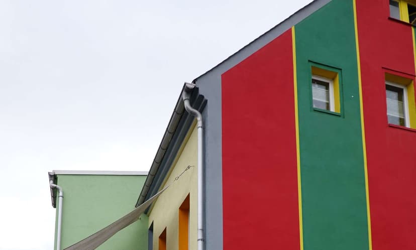 Wohn-/Geschäftshaus, Gewerbeeinheit (z.B. Laden, Büro)