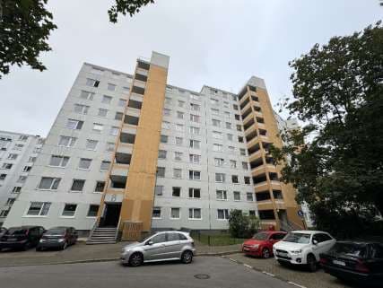 Eigentumswohnung und Tiefgaragenstellplatz - Bild 1