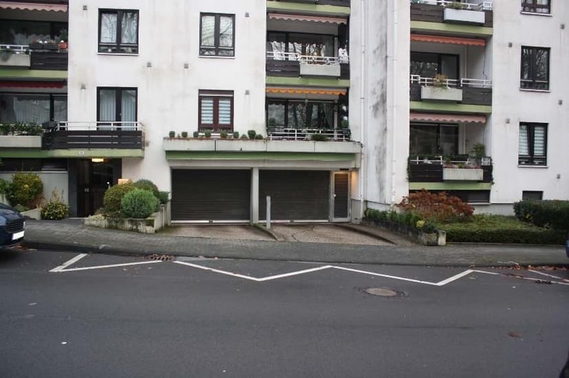 Kfz-Stellplatz (Tiefgarage)