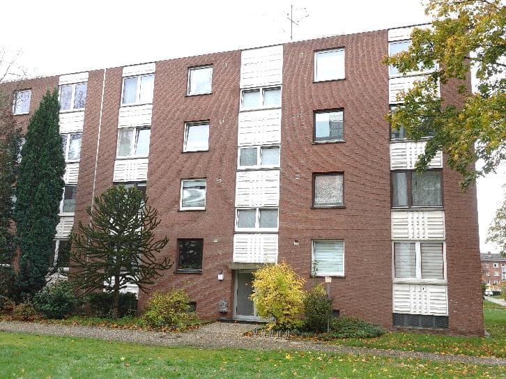 Eigentumswohnung nebst Kellerraum, Eigentumswohnung nebst Kellerraum