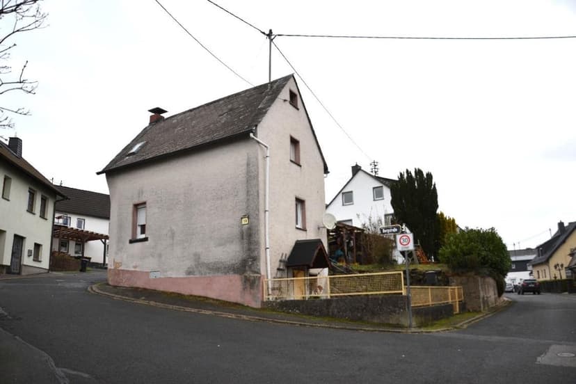 Wohn-/Geschäftshaus