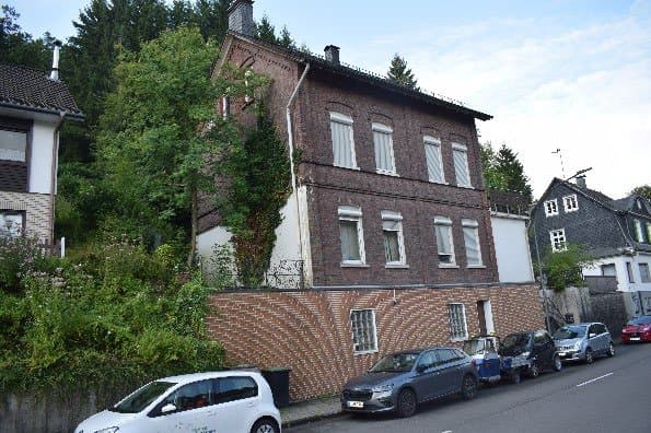Mehrfamilienhaus