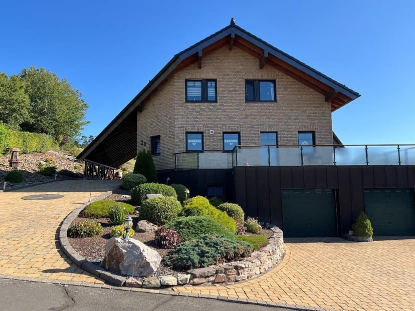 Kfz-Stellplatz, Garage, Einfamilienhaus