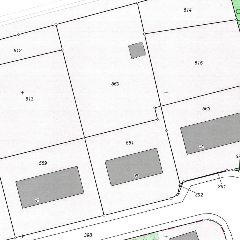 Mehrfamilienhaus, Carport, Gartengrundstück mit Gartenhaus, Pool, Pavillion