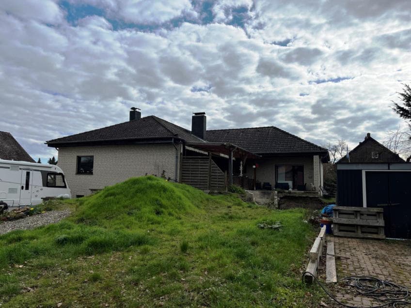 Einfamilienhaus - Bild 1