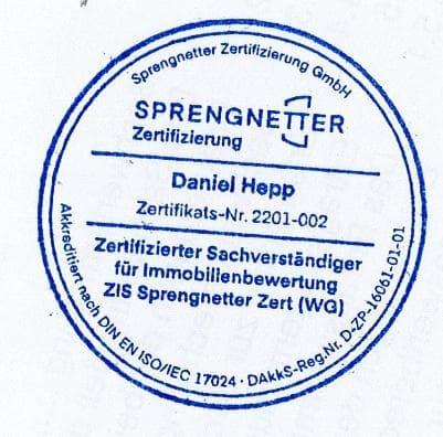 Wohn-/Geschäftshaus, 10 Garagen