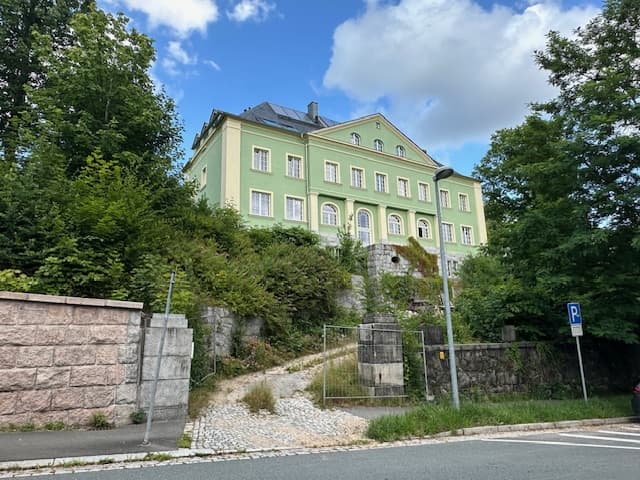 Eigentumswohnung (1 bis 2 Zimmer)