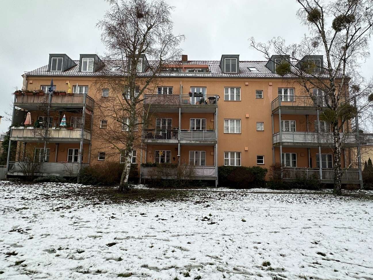 Eigentumswohnung (1 bis 2 Zimmer), beide 1/2 Anteile - Bild 1