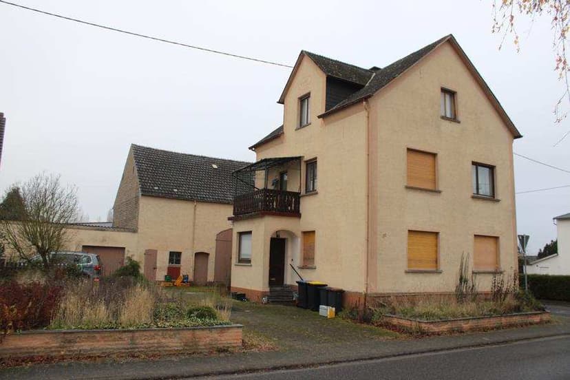 Einfamilienhaus, Kfz-Stellplatz