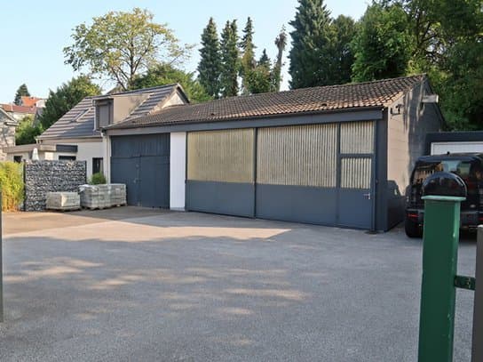 Wohnhaus, Einfamilienhaus mit Lagergebäude, 6 Garagen