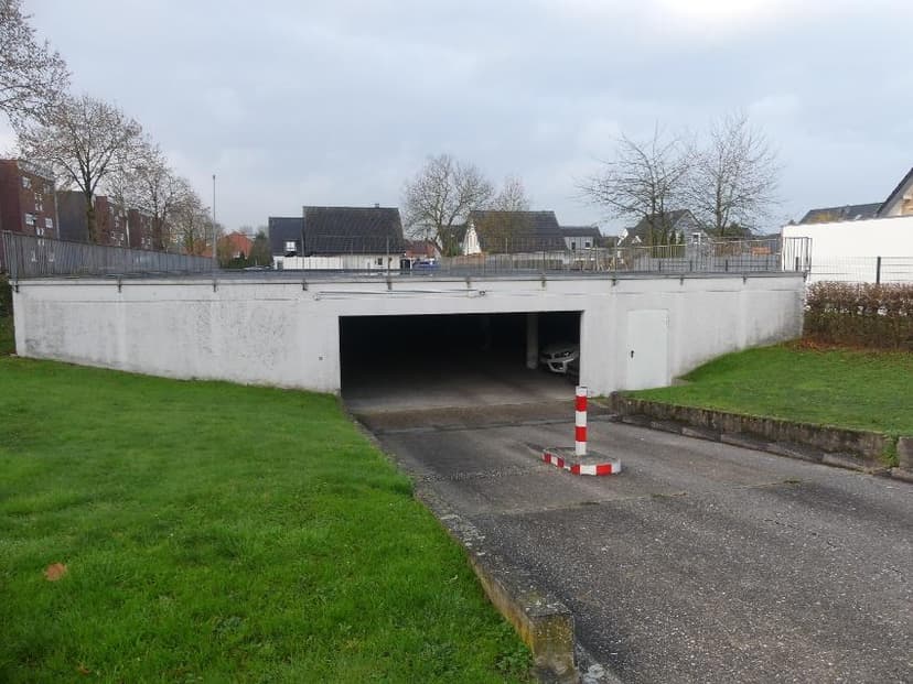 Kfz-Stellplatz (Tiefgarage)