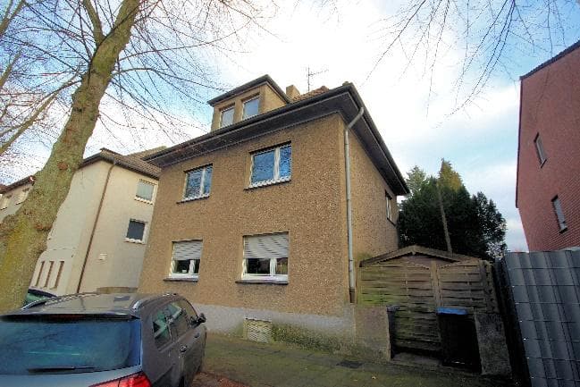 Mehrfamilienhaus, Garage, Dreifamilienhaus mit Doppelgarage