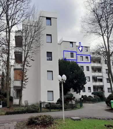 Kfz-Stellplatz, Eigentumswohnung (3 bis 4 Zimmer)