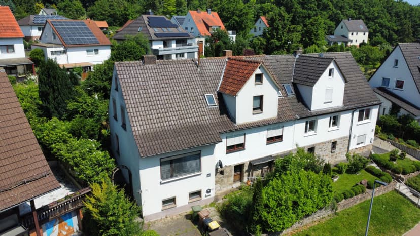 Einfamilien-Doppelhaushälfte